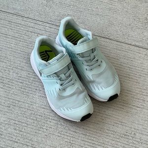 Girls sneakers size 1.5.